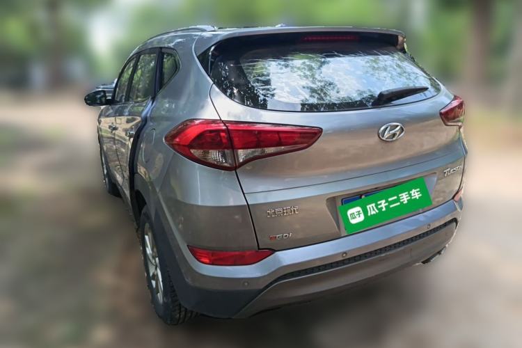 Used Hyundai Tucson 2015 1.6T Dual-Clutch Two-Wheel-Drive Smart Model Rear Left 45 Deg