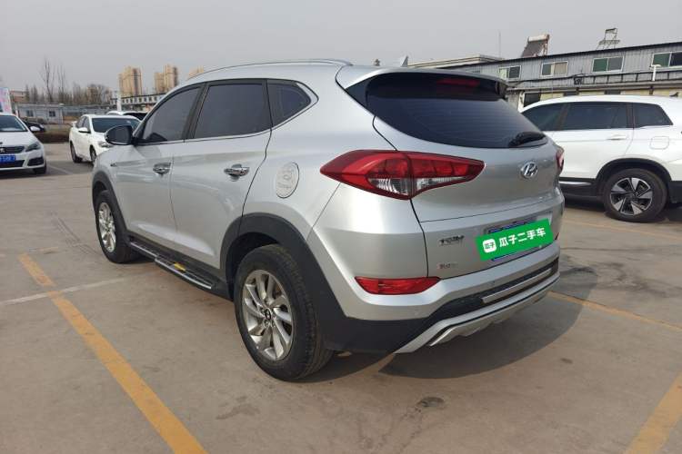 Used Hyundai Tucson 2015 1.6T Dual-Clutch Two-Wheel-Drive Smart Model Rear Left 45 Deg