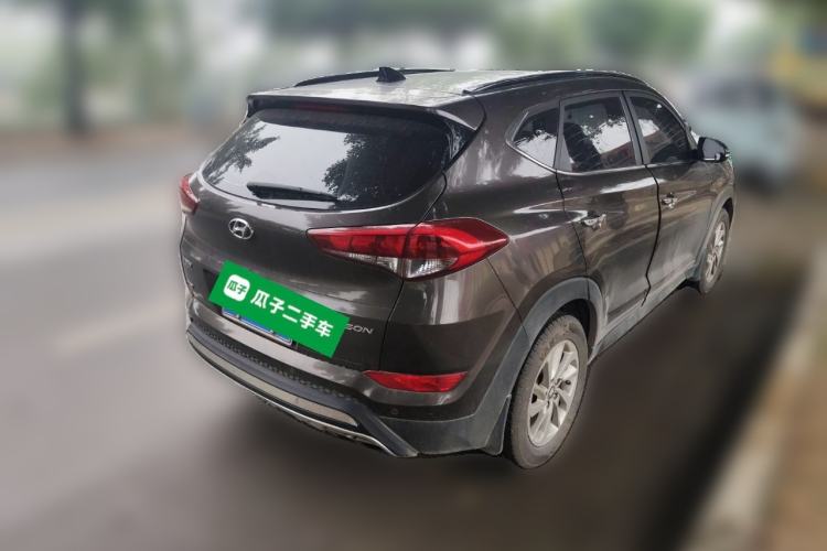Used Hyundai Tucson 2015 1.6T Dual-Clutch Two-Wheel-Drive Leading Model Rear Right 45 Deg