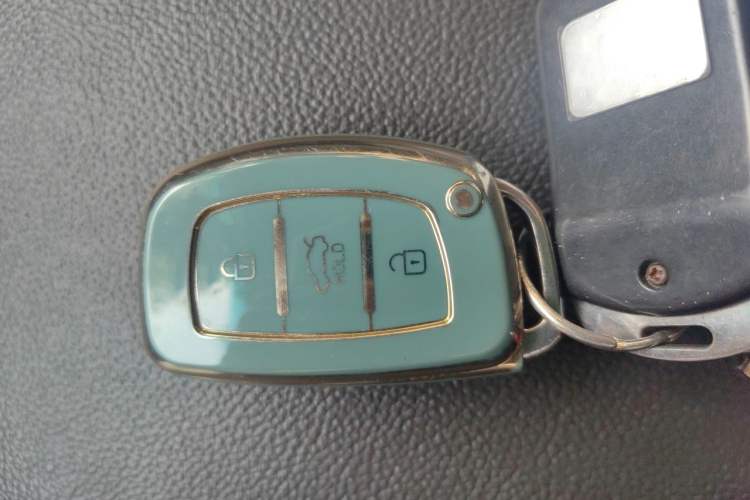 Used Hyundai Tucson 2015 1.6T Dual-Clutch Two-Wheel-Drive Smart Model Vehicle Key