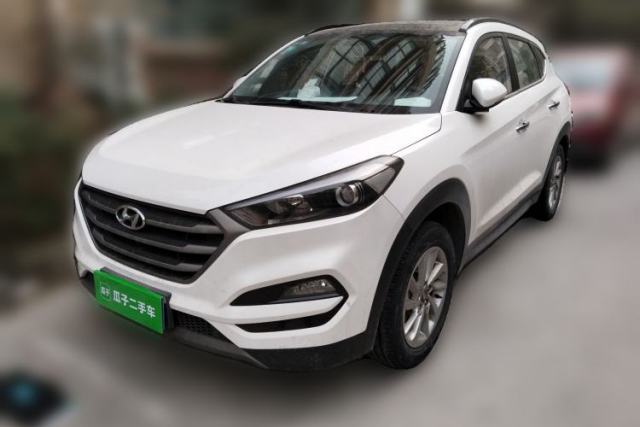 Used Hyundai Tucson 2015 2.0L Automatic Two-Wheel Drive Smart Version