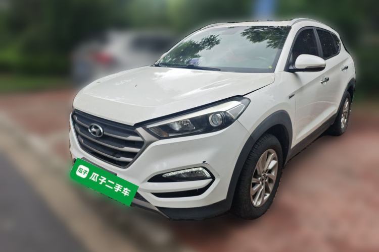 Hyundai Tucson 2015 1.6T Dual-Clutch Two-Wheel-Drive Smart Model usado Guazi used car, China used car export, Used car for sale, Used  cars, Cheapest cars for sale
