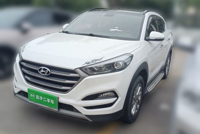 Used Hyundai Tucson 2015 2.0L Automatic Two-Wheel Drive Smart Version