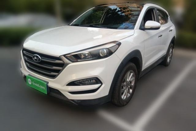 Hyundai Tucson 2015 1.6T Dual-Clutch Two-Wheel-Drive Smart Model usado