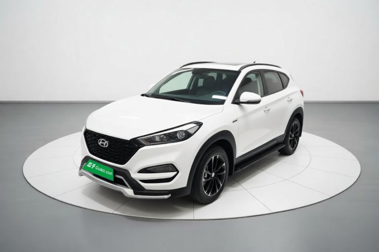 Used Hyundai Tucson 2015 1.6T Dual-Clutch Two-Wheel-Drive Smart Model Guazi used car, China used car export, Used car for sale, Used cars, Cheapest cars for sale