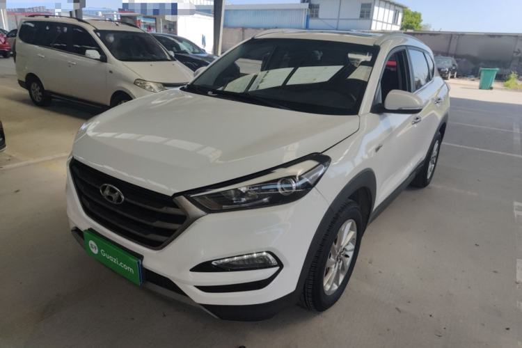 Used Hyundai Tucson 2015 1.6T Dual-Clutch Two-Wheel-Drive Smart Model Guazi used car, China used car export, Used car for sale, Used  cars, Cheapest cars for sale