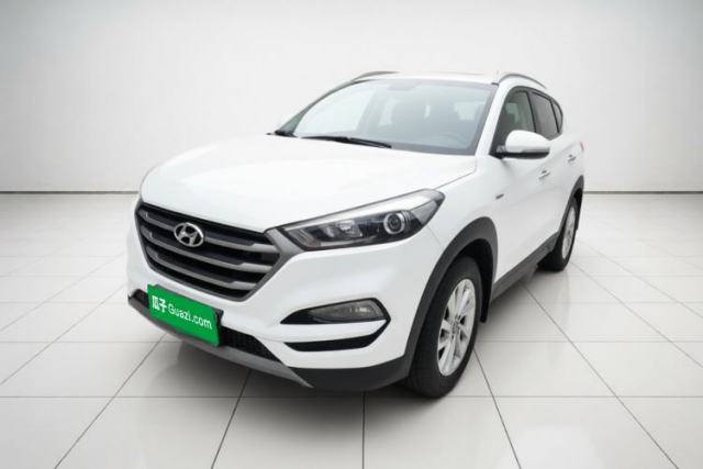 Używany Hyundai Tucson 2015 1.6T Dual-Clutch Two-Wheel-Drive Smart Model