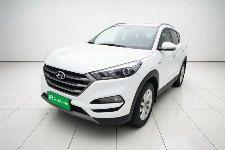 Używany Hyundai Tucson 2015 1.6T Dual-Clutch Two-Wheel-Drive Smart Model Guazi used car, China used car export, Used car for sale, Used cars, Cheapest cars for sale