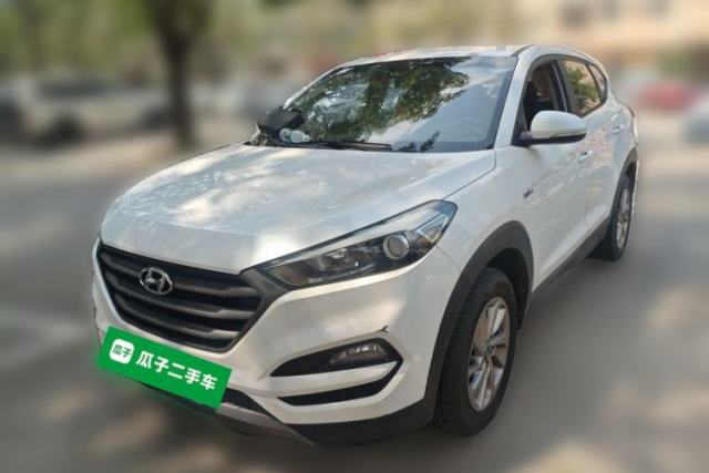 Ojetý Hyundai Tucson 2015 1.6T Dual-Clutch Two-Wheel-Drive Comfort Model