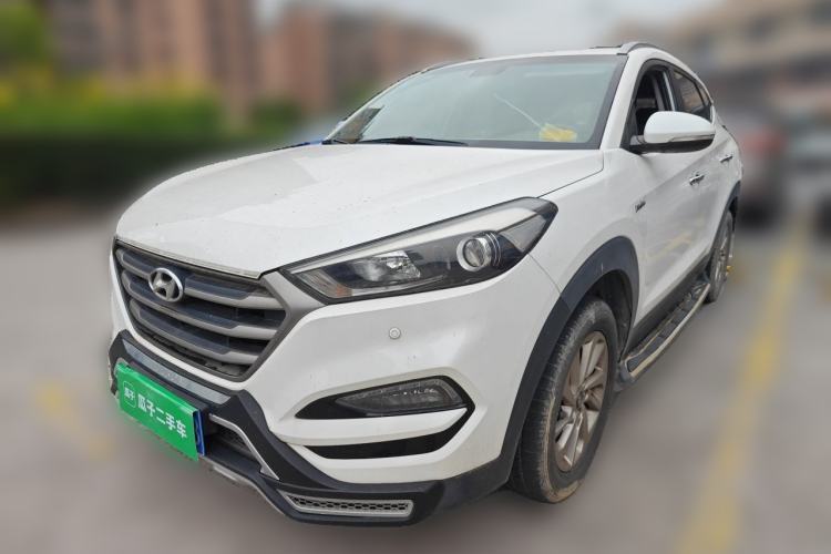 Used Hyundai Tucson 2015 1.6T Dual-Clutch Two-Wheel-Drive Smart Model Guazi used car, China used car export, Used car for sale, Used  cars, Cheapest cars for sale
