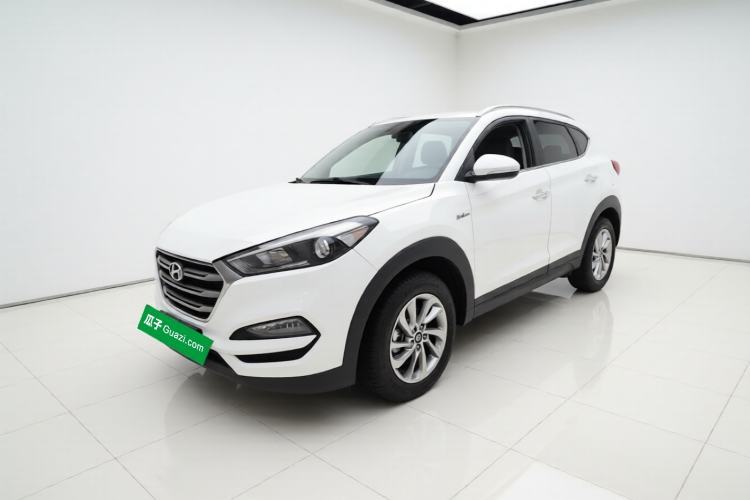 Ojetý Hyundai Tucson 2015 1.6T Dual-Clutch Two-Wheel-Drive Smart Model Guazi used car, China used car export, Used car for sale, Used cars, Cheapest cars for sale