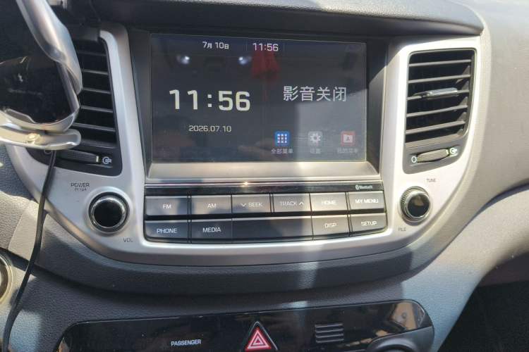 Used Hyundai Tucson 2015 1.6T Dual-Clutch Two-Wheel-Drive Smart Model Audio And AC Panel