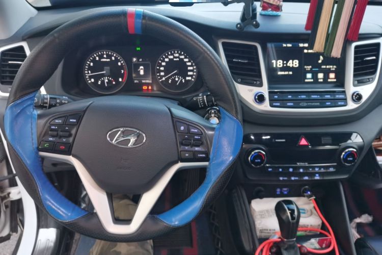 Used Hyundai Tucson 2015 1.6T Dual-Clutch Two-Wheel-Drive Smart Model Audio And AC Panel