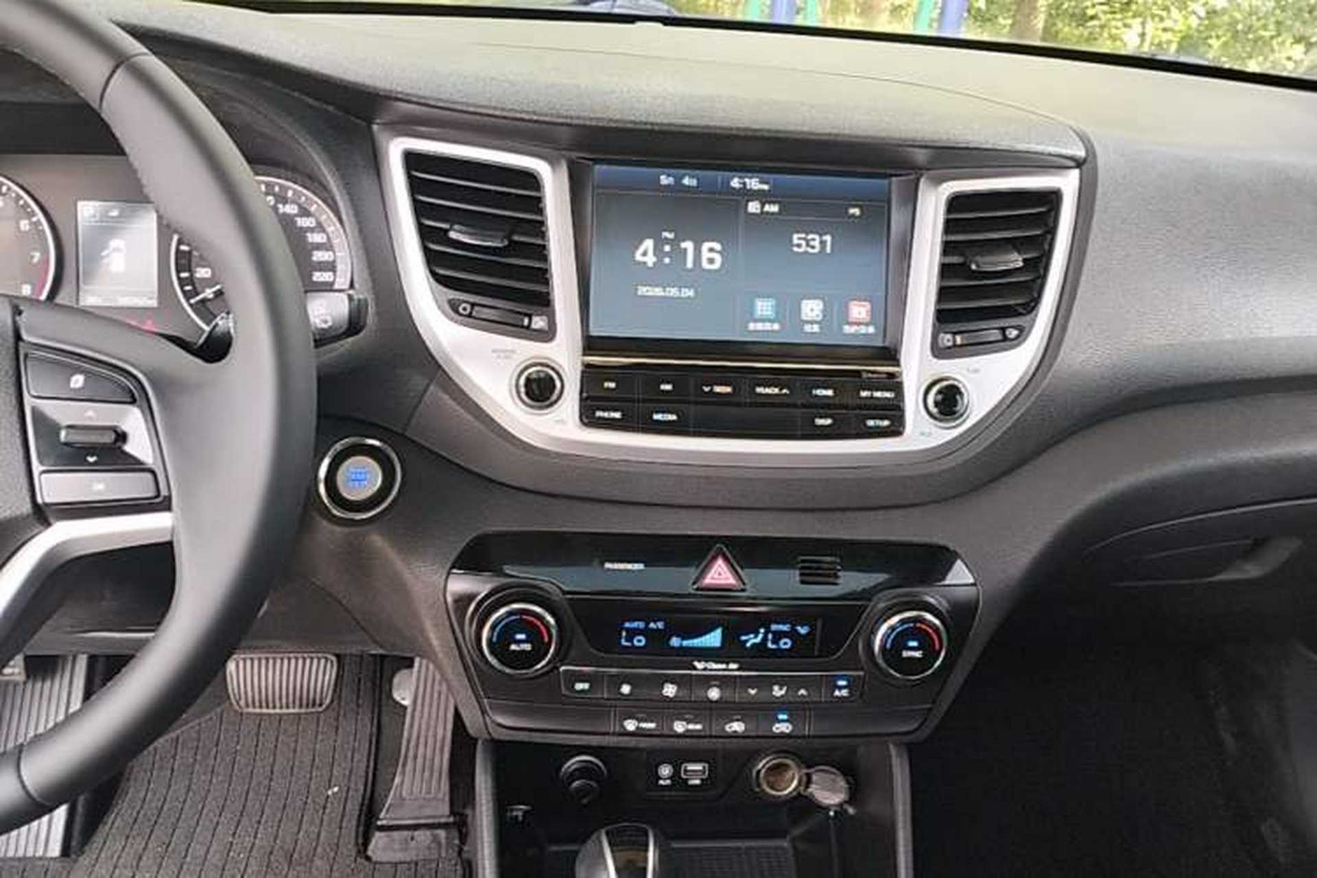 Used Hyundai Tucson 2015 1.6T Dual-Clutch Two-Wheel-Drive Smart Model Audio And AC Panel