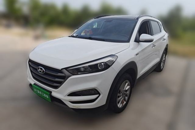 Ojetý Hyundai Tucson 2015 1.6T Dual-Clutch Two-Wheel-Drive Smart Model