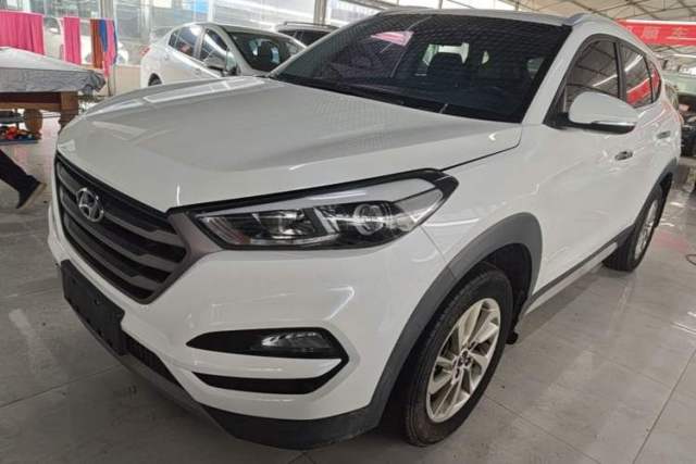 Used Hyundai Tucson 2015 2.0L Automatic Two-Wheel Drive Smart Version