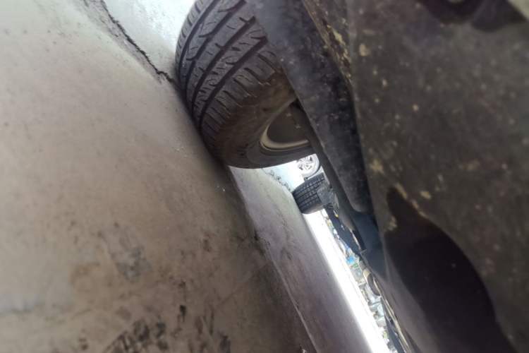 Used Hyundai Tucson 2015 1.6T Dual-Clutch Two-Wheel-Drive Smart Model Chassis Front Right