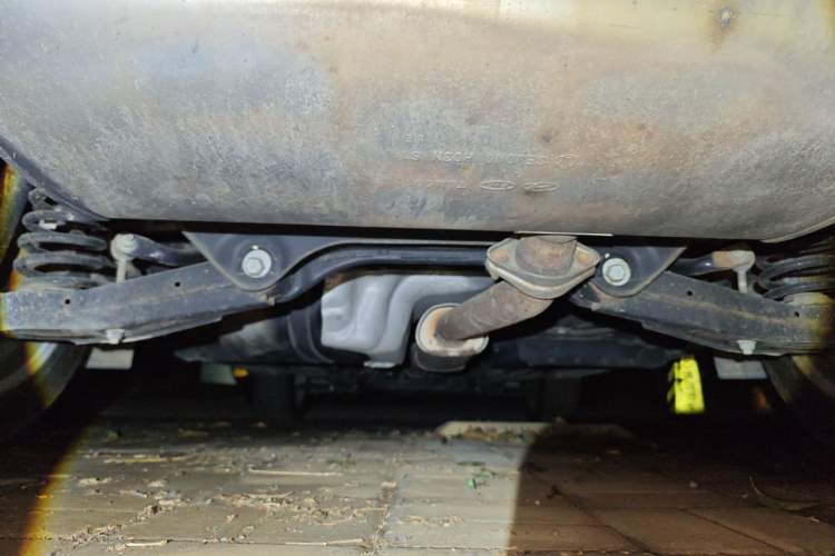 Used Hyundai Tucson 2015 1.6T Dual-Clutch Two-Wheel-Drive Leading Model Chassis Rear