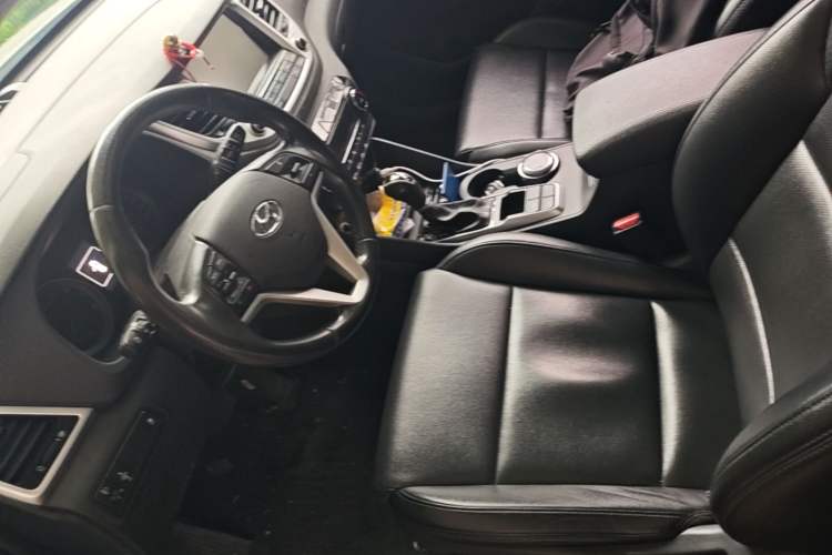 Used Hyundai Tucson 2015 1.6T Dual-Clutch Two-Wheel-Drive Smart Model Driver Seat