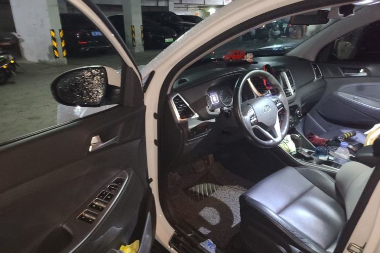 Used Hyundai Tucson 2015 1.6T Dual-Clutch Two-Wheel-Drive Smart Model Driver Seat