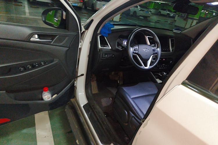 Used Hyundai Tucson 2015 1.6T Dual-Clutch Two-Wheel-Drive Smart Model Driver Seat