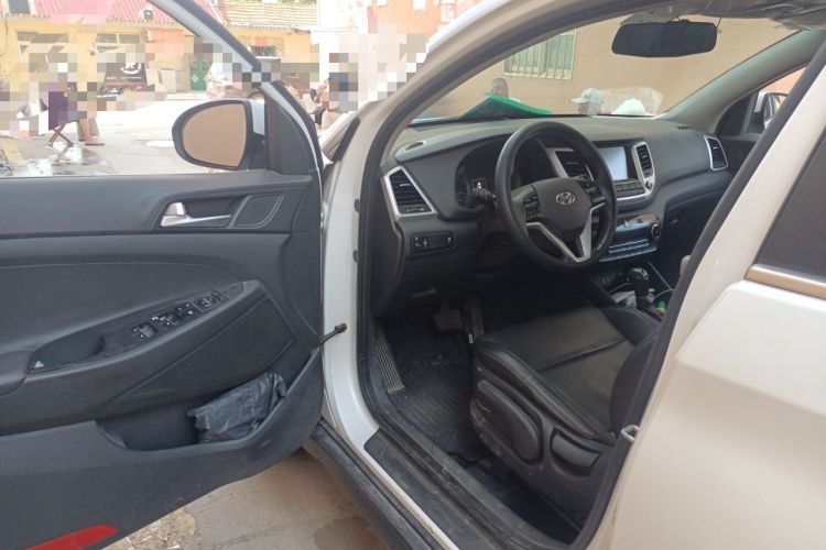 Used Hyundai Tucson 2015 1.6T Dual-Clutch Two-Wheel-Drive Smart Model Driver Seat