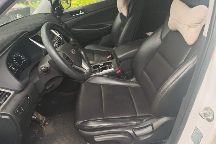 Used Hyundai Tucson 2015 1.6T Dual-Clutch Two-Wheel-Drive Smart Model Driver Seat