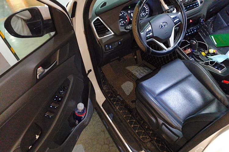 Used Hyundai Tucson 2015 1.6T Dual-Clutch Two-Wheel-Drive Smart Model Driver Seat