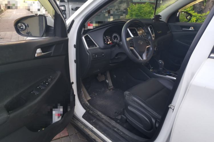 Used Hyundai Tucson 2015 1.6T Dual-Clutch Two-Wheel-Drive Smart Model Driver Seat