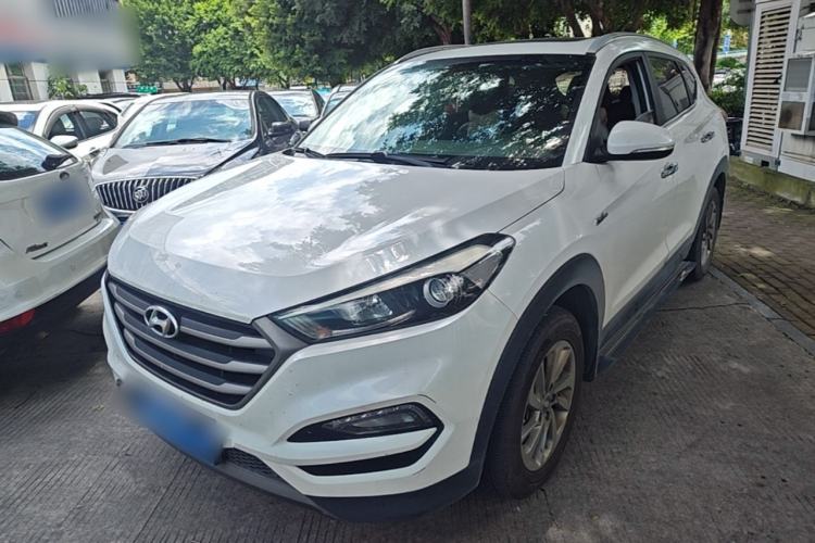 Used Hyundai Tucson 2015 1.6T Dual-Clutch Two-Wheel-Drive Smart Model Guazi used car, China used car export, Used car for sale, Used Hyundai cars, Cheapest cars for sale