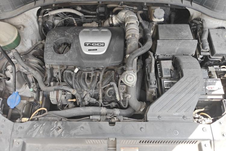 Used Hyundai Tucson 2015 1.6T Dual-Clutch Two-Wheel-Drive Leading Model Engine Bay