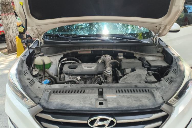 Used Hyundai Tucson 2015 1.6T Dual-Clutch Two-Wheel-Drive Smart Model Engine Bay