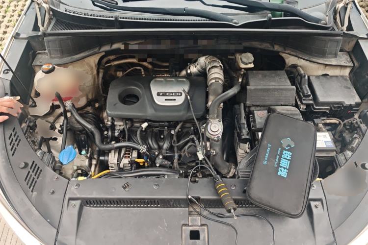 Used Hyundai Tucson 2015 1.6T Dual-Clutch Two-Wheel-Drive Leading Model Engine Bay