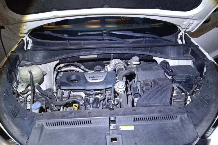 Used Hyundai Tucson 2015 1.6T Dual-Clutch Two-Wheel-Drive Smart Model Engine Bay