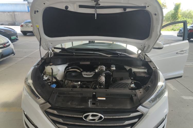 Used Hyundai Tucson 2015 1.6T Dual-Clutch Two-Wheel-Drive Smart Model Engine Bay
