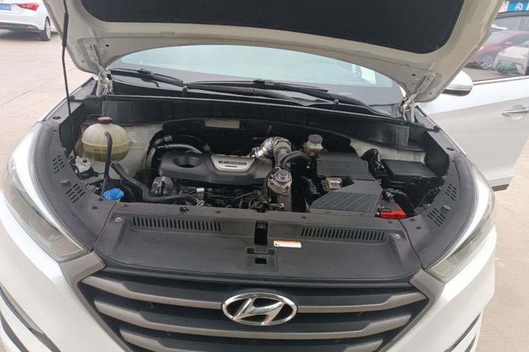 Used Hyundai Tucson 2015 1.6T Dual-Clutch Two-Wheel-Drive Smart Model Engine Bay