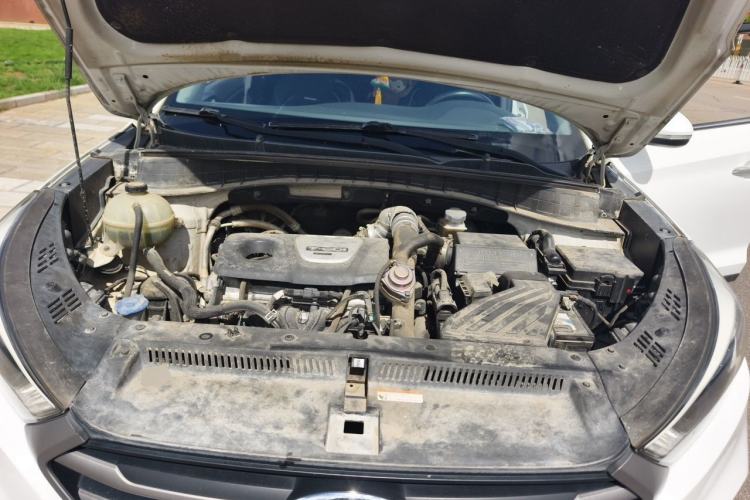 Used Hyundai Tucson 2015 1.6T Dual-Clutch Two-Wheel-Drive Smart Model Engine Bay