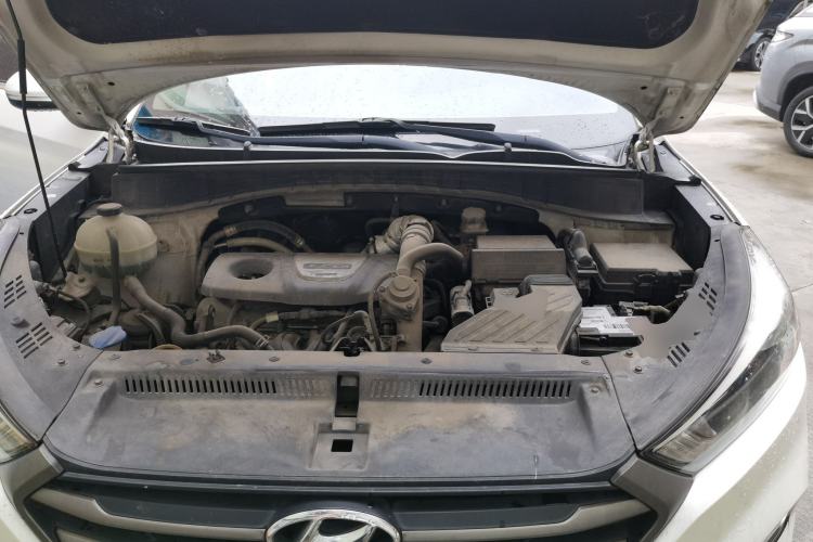 Used Hyundai Tucson 2015 1.6T Dual-Clutch Two-Wheel-Drive Smart Model Engine Bay