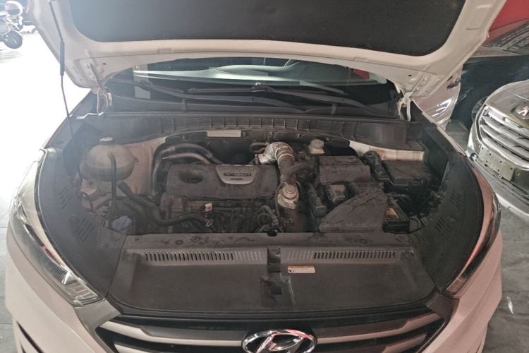 Used Hyundai Tucson 2015 1.6T Dual-Clutch Two-Wheel-Drive Smart Model Engine Bay