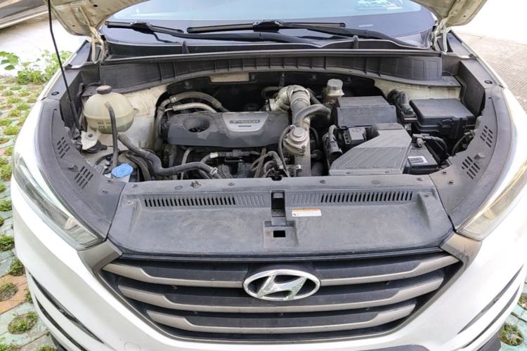 Used Hyundai Tucson 2015 1.6T Dual-Clutch Two-Wheel-Drive Smart Model Engine Bay