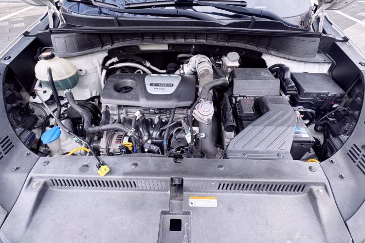Used Hyundai Tucson 2015 1.6T Dual-Clutch Two-Wheel-Drive Smart Model Engine Bay