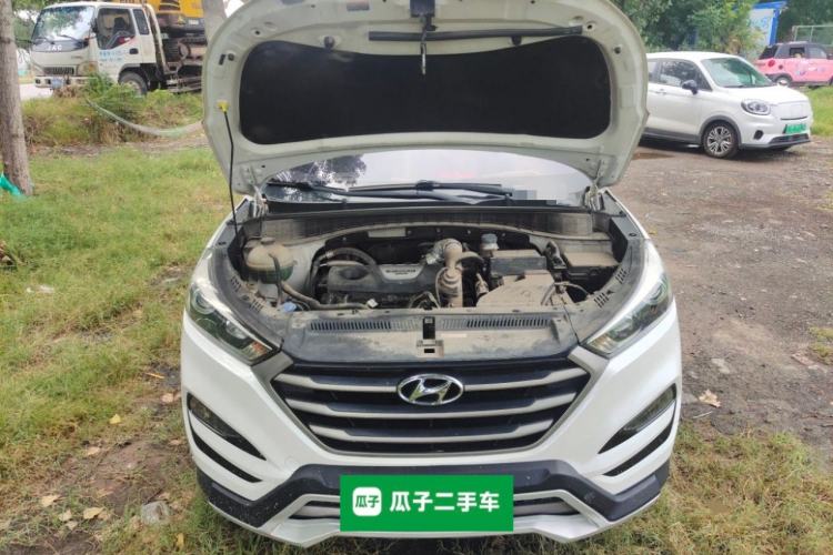 Used Hyundai Tucson 2015 1.6T Dual-Clutch Two-Wheel-Drive Smart Model Engine Bay