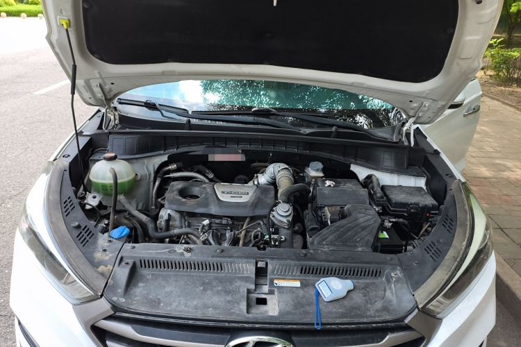 Used Hyundai Tucson 2015 1.6T Dual-Clutch Two-Wheel-Drive Smart Model Engine Bay