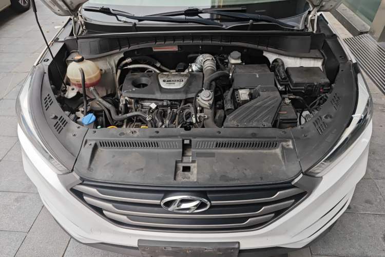 Used Hyundai Tucson 2015 1.6T Dual-Clutch Two-Wheel-Drive Smart Model Engine Bay