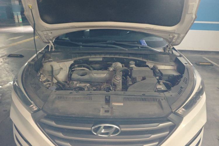 Used Hyundai Tucson 2015 1.6T Dual-Clutch Two-Wheel-Drive Smart Model Engine Bay