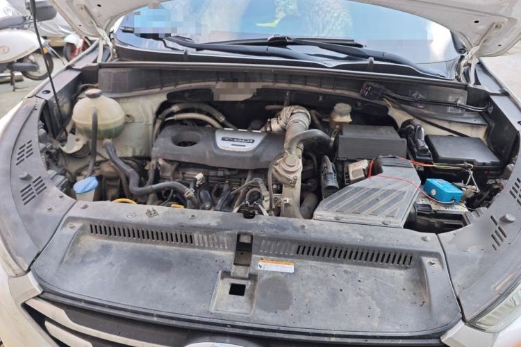 Used Hyundai Tucson 2015 1.6T Dual-Clutch Two-Wheel-Drive Leading Model Engine Bay
