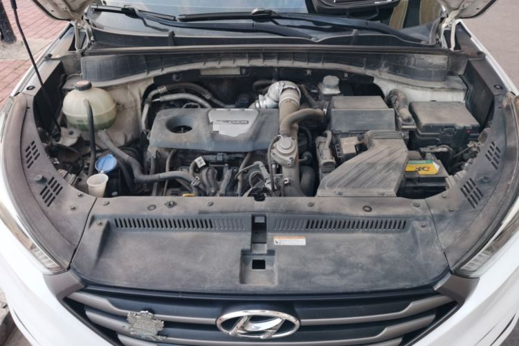Used Hyundai Tucson 2015 1.6T Dual-Clutch Two-Wheel-Drive Smart Model Engine Bay
