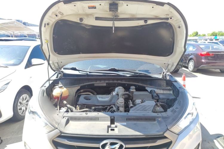 Used Hyundai Tucson 2015 1.6T Dual-Clutch Two-Wheel-Drive Smart Model Engine Bay
