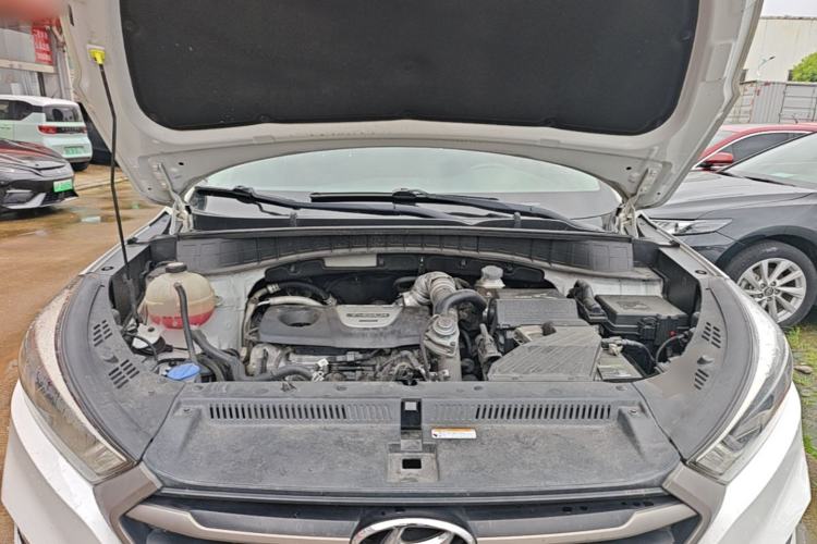 Used Hyundai Tucson 2015 1.6T Dual-Clutch Two-Wheel-Drive Smart Model Engine Bay