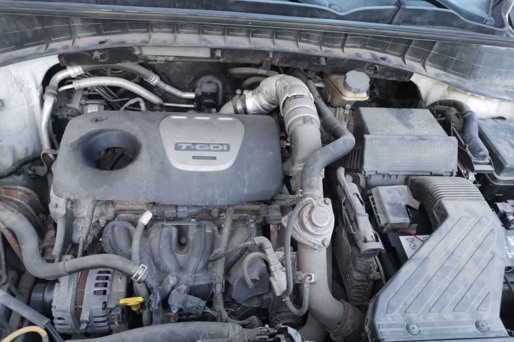 Used Hyundai Tucson 2015 1.6T Dual-Clutch Two-Wheel-Drive Leading Model Engine Bay